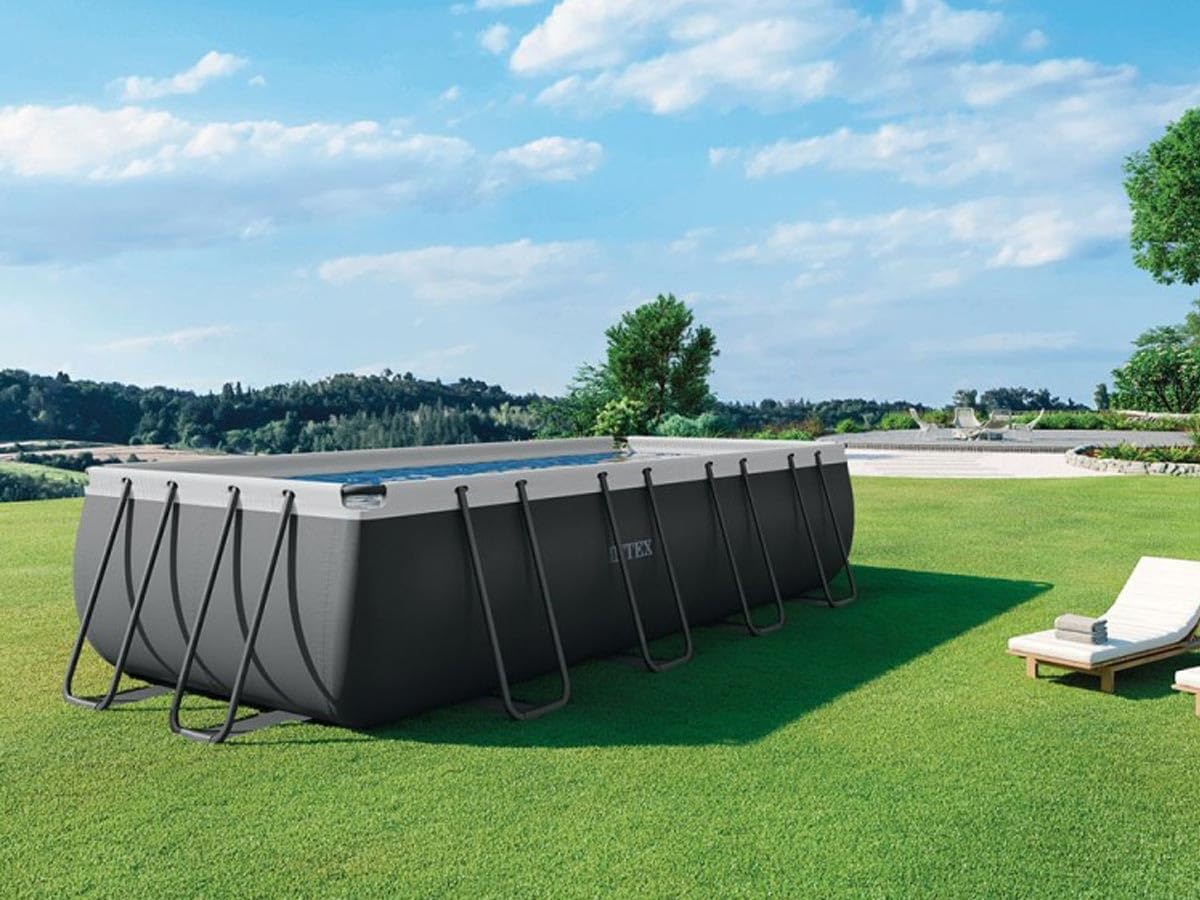 Intex Ultra Quadra XTR Aufstellpool 2026 rechteckig im Garten für Familie