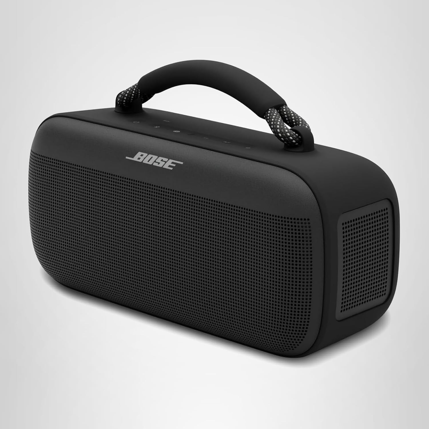 Bose SoundLink Max Bluetooth Lautsprecher im Garten