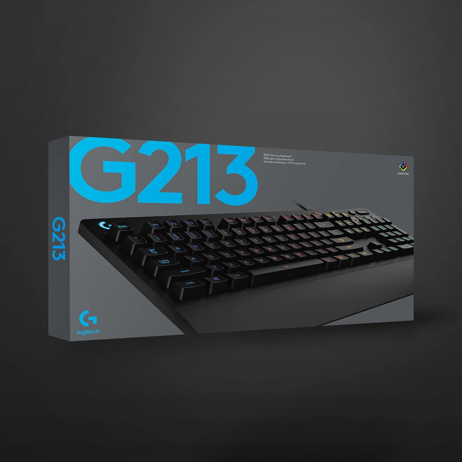 Logitech G213 Prodigy Gaming Tastatur mit RGB Beleuchtung und Handballenauflage auf Gaming Schreibtisch