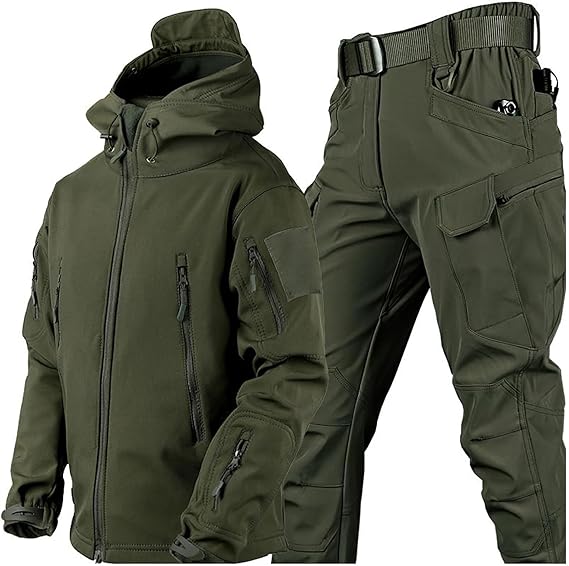 Taktischer Softshell Outdoor Anzug für Herren mit Jacke und Hose für Camping und Wandertouren